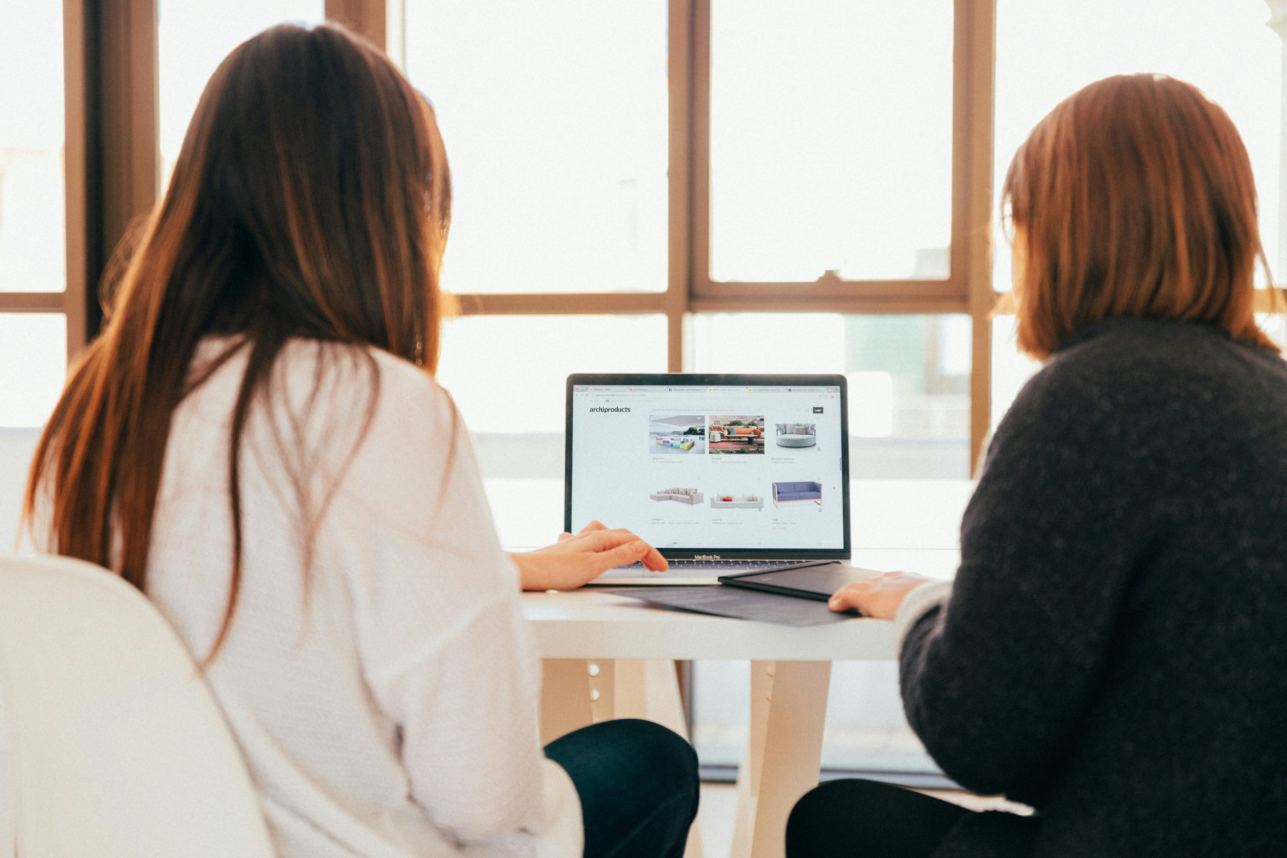 développez vos compétences en leadership d'équipe avec des stratégies et des techniques efficaces pour motiver, guider et inspirer votre équipe vers le succès.